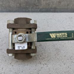 New  Watts Regulator 1-1/4"  Ball Valve  Model SS / MAX CWP 400 psi / Type B6800