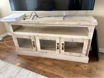 Tv console entertainment center MOVING OUT