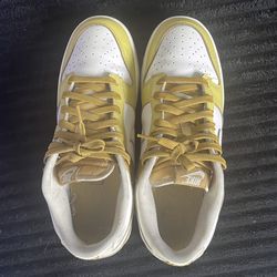 Nike dunks low