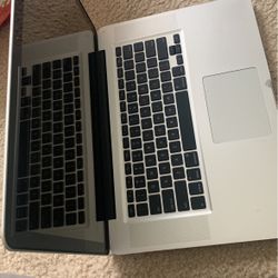 MacBook Pro Core I7 2.2 15 Late 2011