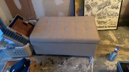 Storage ottoman