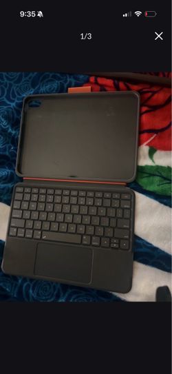 iPad Keyboard Case with Trackpad Great condition