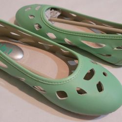 Umi Vianne II Ballet Flats, NIB, SZ. 1 Kids,  Mint Green