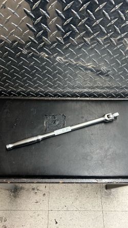 Snap-On Snap On 1/2” Drive 17” 17in Flex Head Swivel Ratchet Breaker Bar  S711A USA