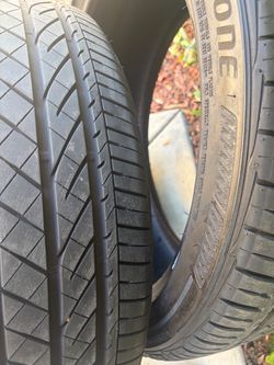 2 Bridgestone. 235. 45 18  con 95%