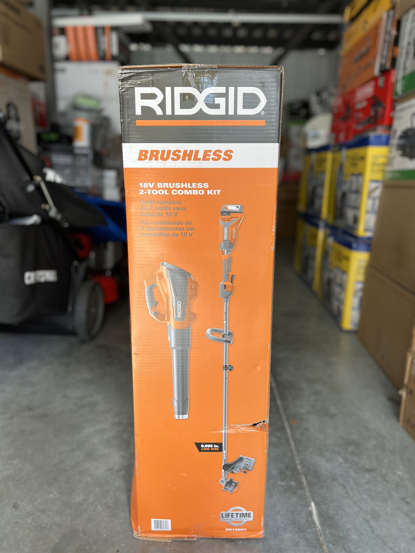 NEW Ridgid 18V Brushless 2-Tool String Trimmer & Blower Combo Kit #R019001