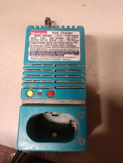 Makita 9 V Fast Charger