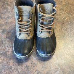 Boys Or Girls Snow Boots. Size 11…..NEW
