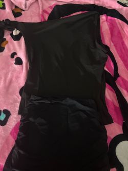 Half off shoulder and skirt