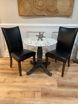 Cute Petite Three Piece Dining Set