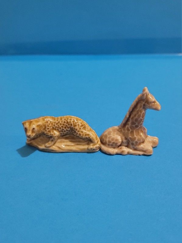 Wade Whimsies Rose Tea Figurine Giraffe And Jaguar England.