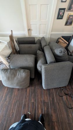 Genty loved couch sectional 120" x 96" x 40.8"