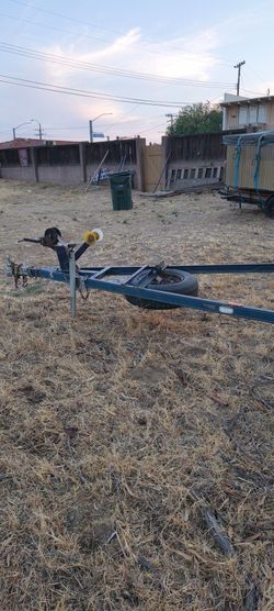 Boat trailer
