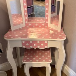 Little Girls Vanity With Stool