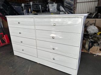 Dresser 8 drawers