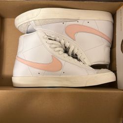 Nike Blazer Mid ‘77 Vintage In Pink Size 8 W