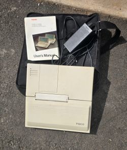 Toshiba T1200 Vintage Portable Personal Computer