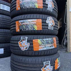 Set Cosmo 215 55 R17