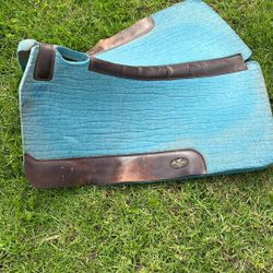 Professionals choice Blue Saddle Pad