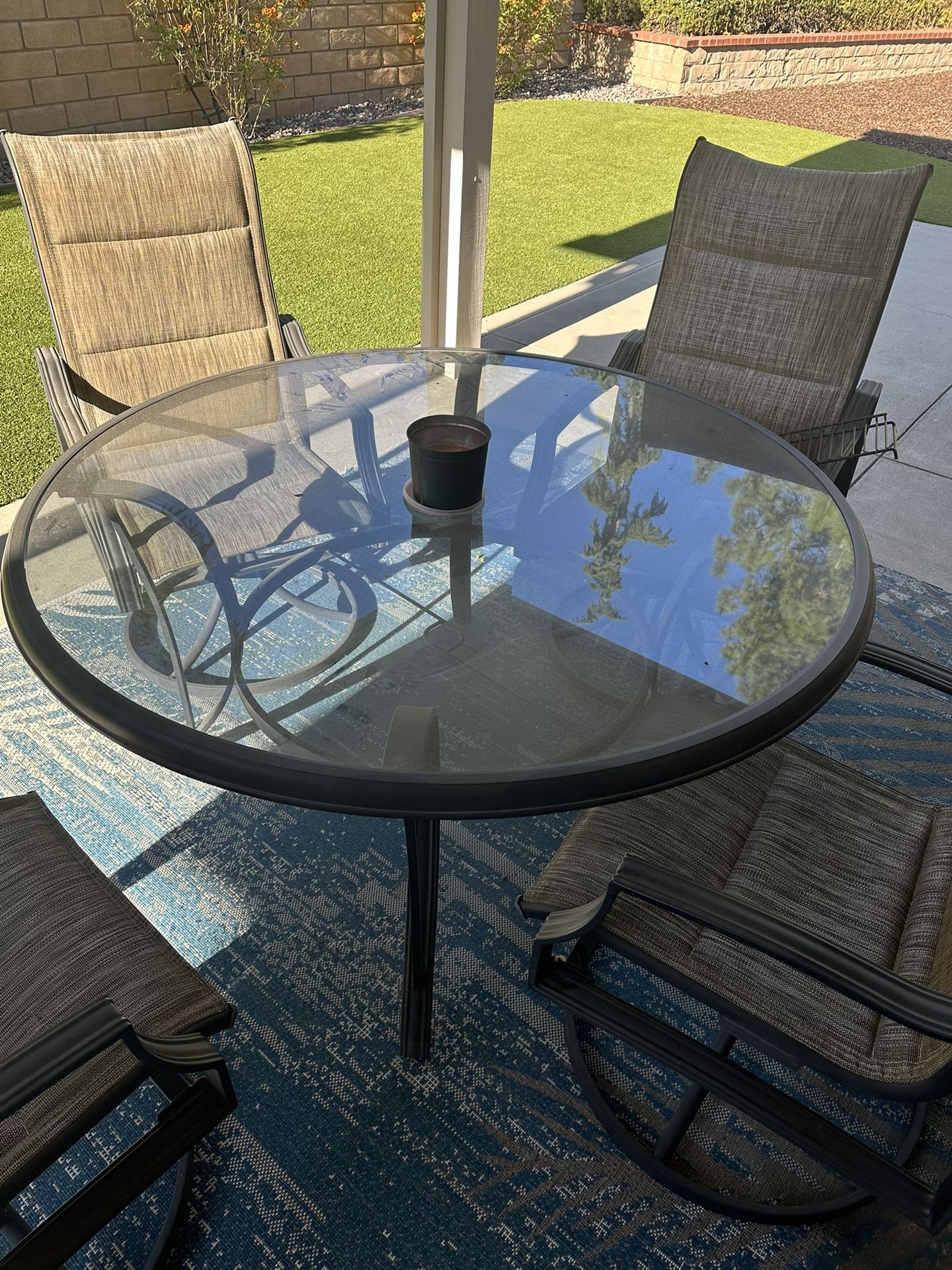 Outdoor Table And Chairs