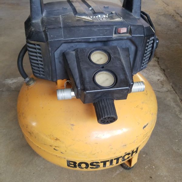 BOSTITCH Pancake Air Compressor, OilFree, 6 Gallon, 150 PSI (BTFP02012