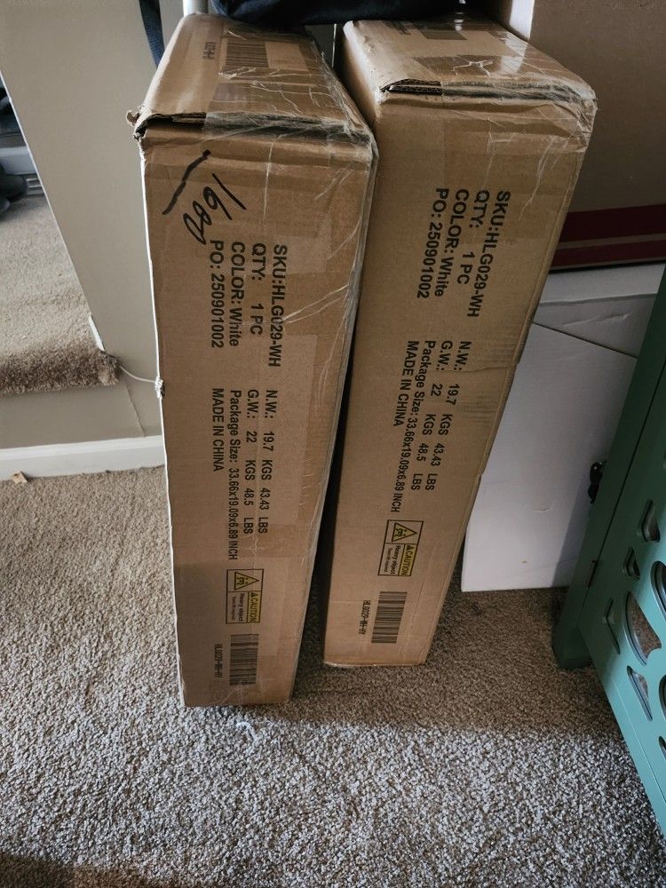 2 NEW white nightstands