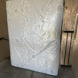   Mattresses: twin, full , queen regular ,  Colchon Nuevo Colchones plush or pillow top available cama bed mattress 