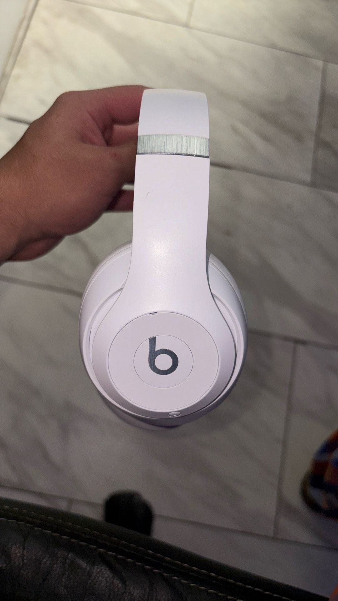Beats Studio Pro (Matte White)