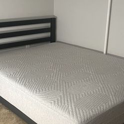 Platform Bed Frame- Queen Size 