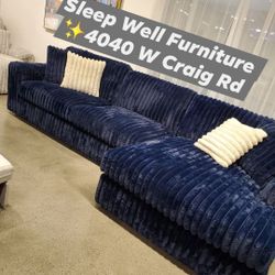✨️ Sectional Sofa ✨️ Furniture Queen Bedrooms, Dining Avail 