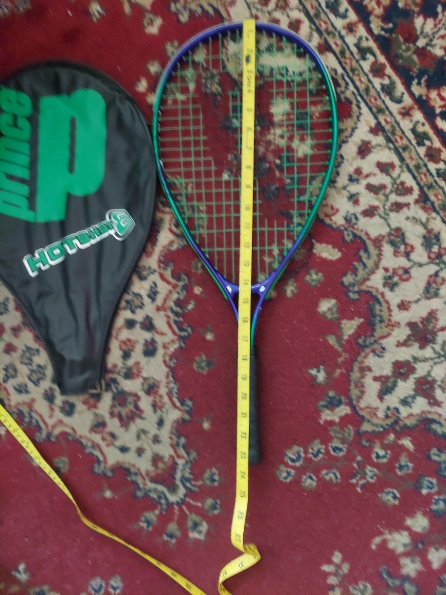 Prince P HOTSHOT 8 TENNIS RACKET..