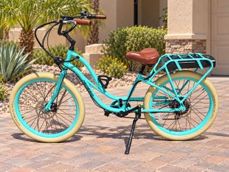 Pedego Interceptor III Step-Thru Electric Bike – Only 800 Miles – 48V 500W – Seafoam