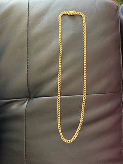 10kt chain 22”