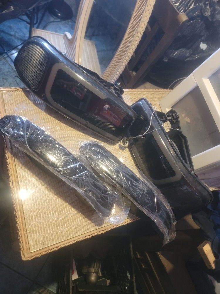 2004 Gmc sierra headlights