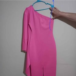Elegant Pink One-Shoulder Dress