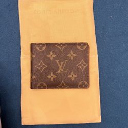 Man LV Wallet 