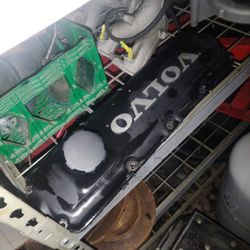 Volvo B230 Valve Covers 50