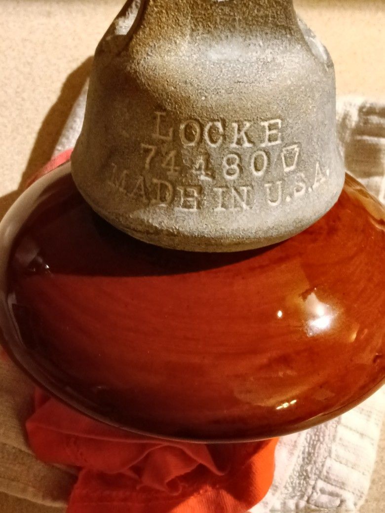 Locke Porcelain Insulator