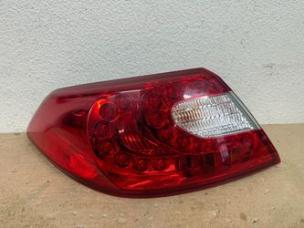 2011-2014 INFINITY M-37/M-56/Q-70  TAIL LIGHT LEFT SIDE OEM