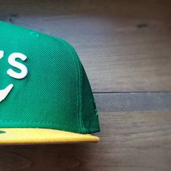 Oakland Athletics Kelly Green & Gold 7 1/4 New Era Fitted Hat Heaven  Exclusive for Sale in Los Angeles, CA - OfferUp
