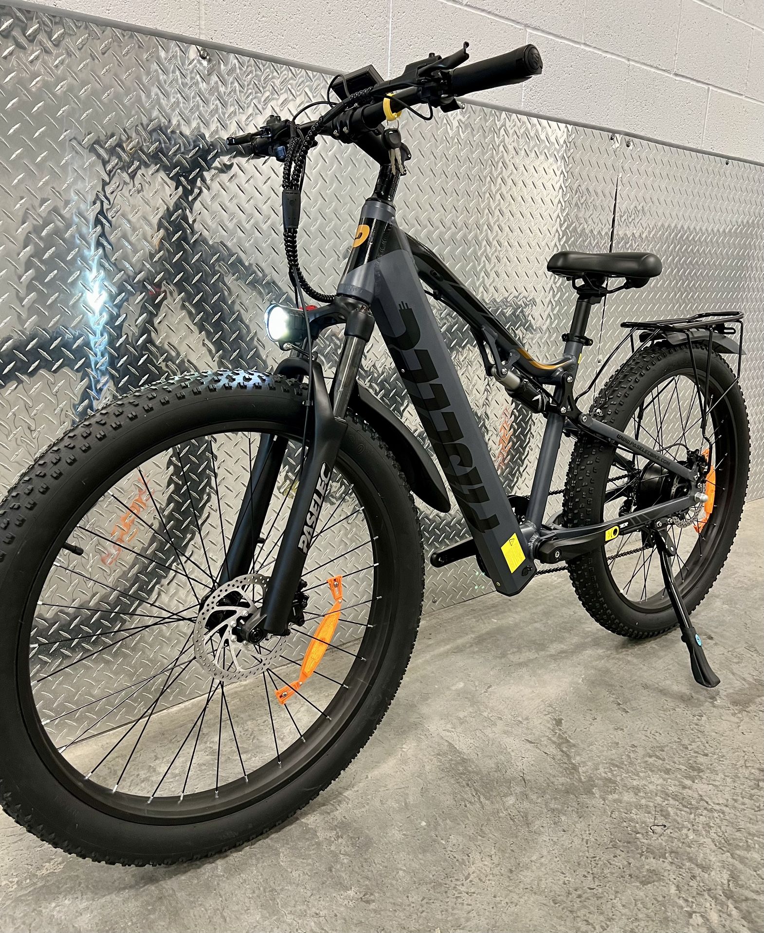 Electric Endurance Mountain E-Bike, 27.5x3.0 All Terrain Tire, 28mph, Thumb Throttle + Pedal assist + Rear Rack