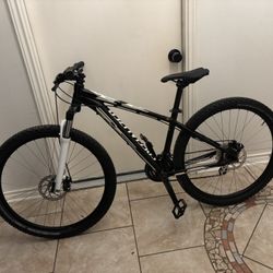 Specialized Mtb Mountain Bike 27.5 Wheels 15.5 In Frame 