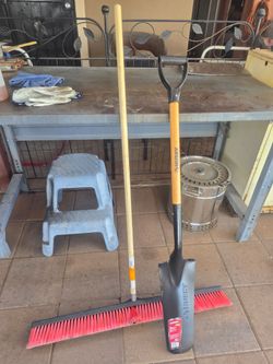 Push broom/drain spade
