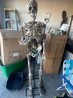 Juicy skeleton