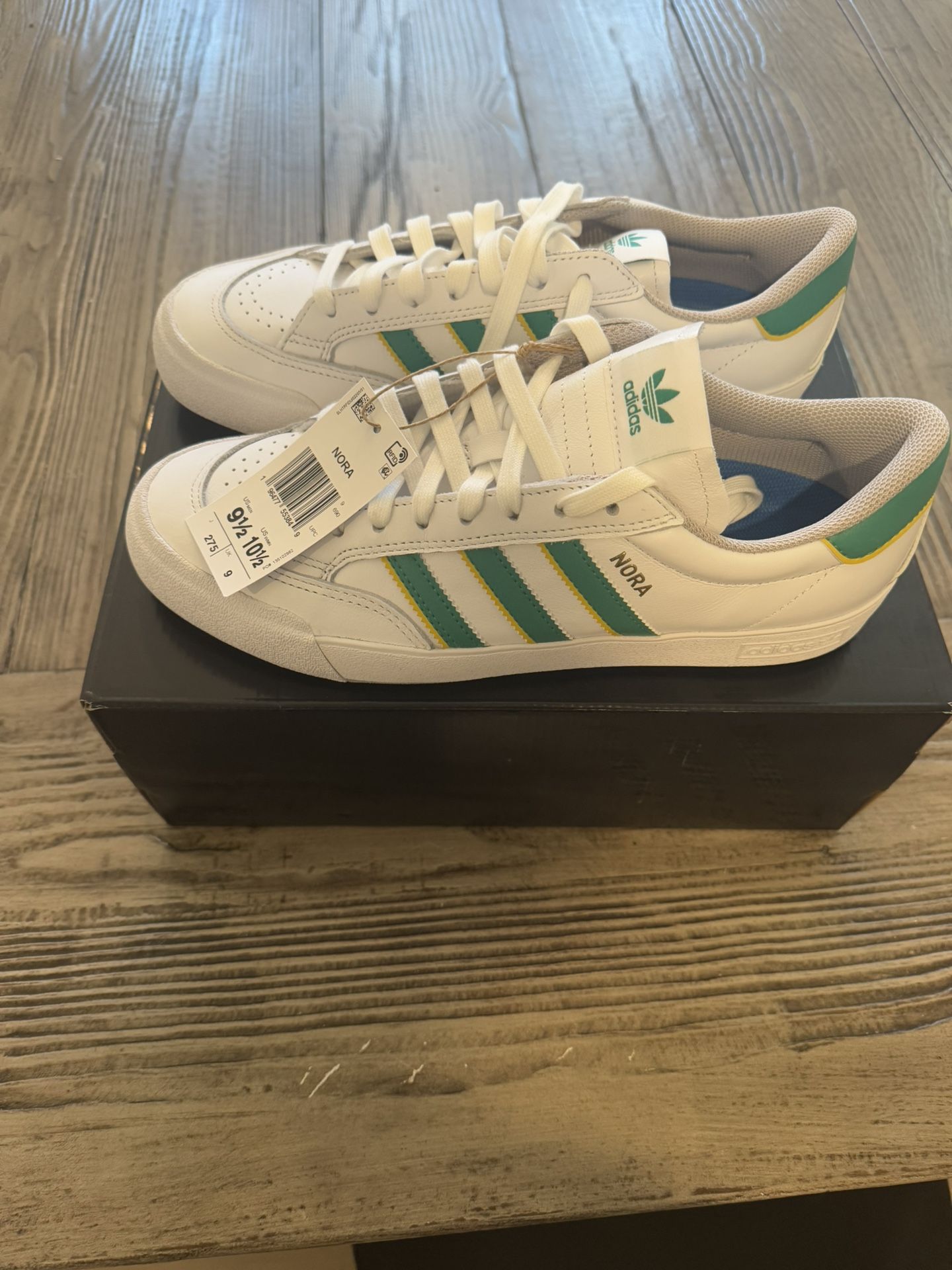 Men’s Nora Adidas Tennis Shoes 9.5 New In Box