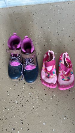 Girls shoes