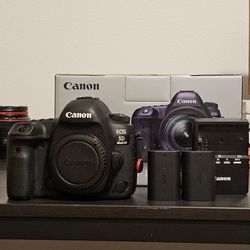 Canon 5D Mark IV Bundle