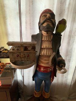 Life Size 5 Ft  Pirate Statue w/ Parrot & Treasure Chest Tray