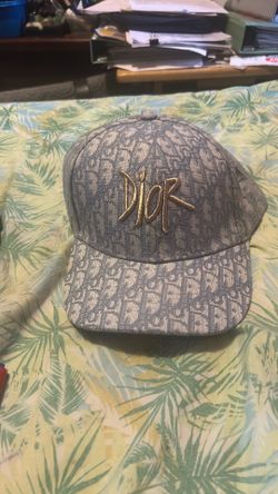 Desinger light grey hat