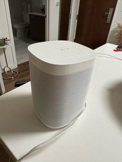 Sonos Wi-Fi Smart Speaker – Like New